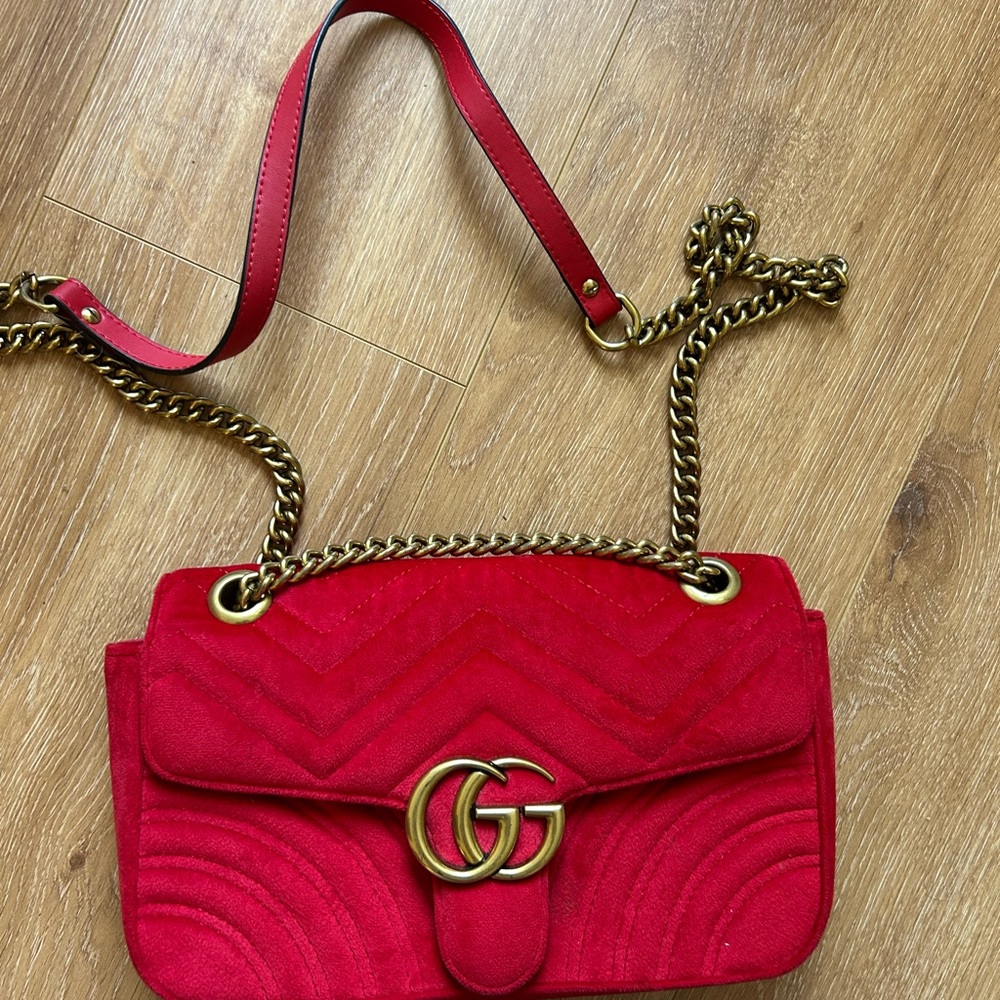 Gucci Red Shoulder Bag with Gold Chain